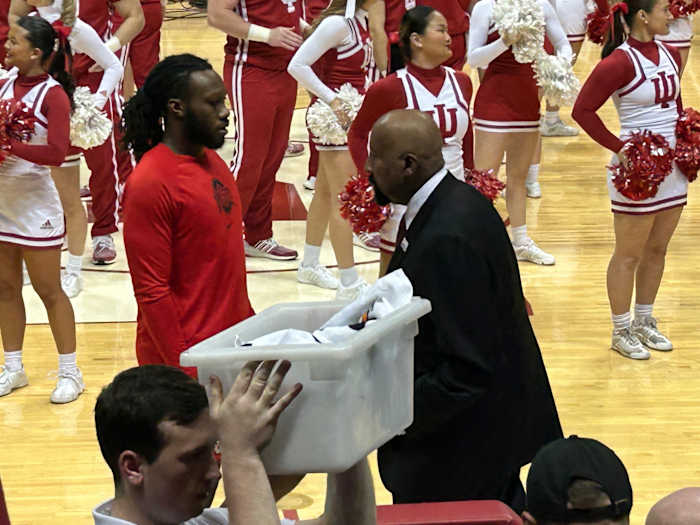 B11BBF9D-5E66-4889-99CF-2C29CE0026CD